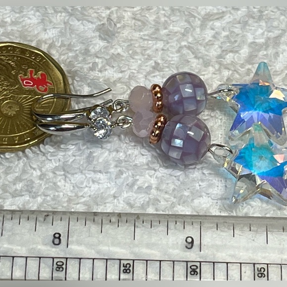 Pretty aurora Borealis star shaped crystal earrings lilac accents-sterling - Picture 10 of 10